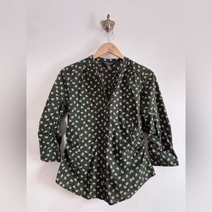 Banana Republic 100% Cotton Olive Green Floral Band-Collar Button-Down size M